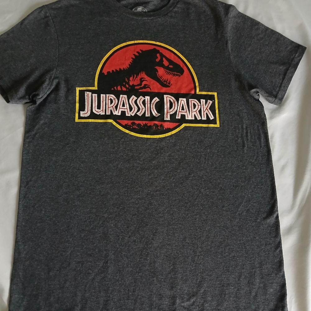 Gray and Red Short Sleeve Tees with Striking Designs